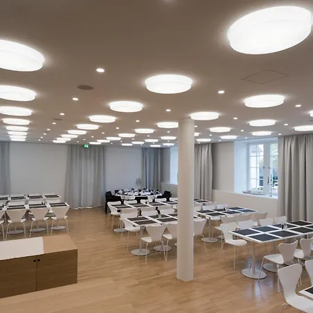 Seminar- Und Businesshotel Schloss Hofen